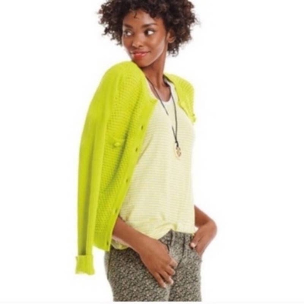 Cabi Loren Cardigan Size S Button Front Long Sleeve W/ Pocket Knit Sweater Green - Picture 2 of 8